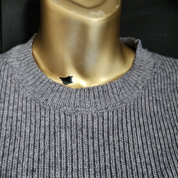 💫3/$20💫 Peplum Style Gray Sweater - Picture 4 of 11